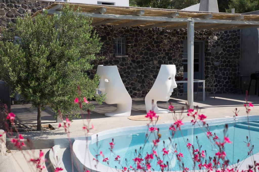 Bazén v ubytování Christou Estate & Villas nebo v jeho okolí