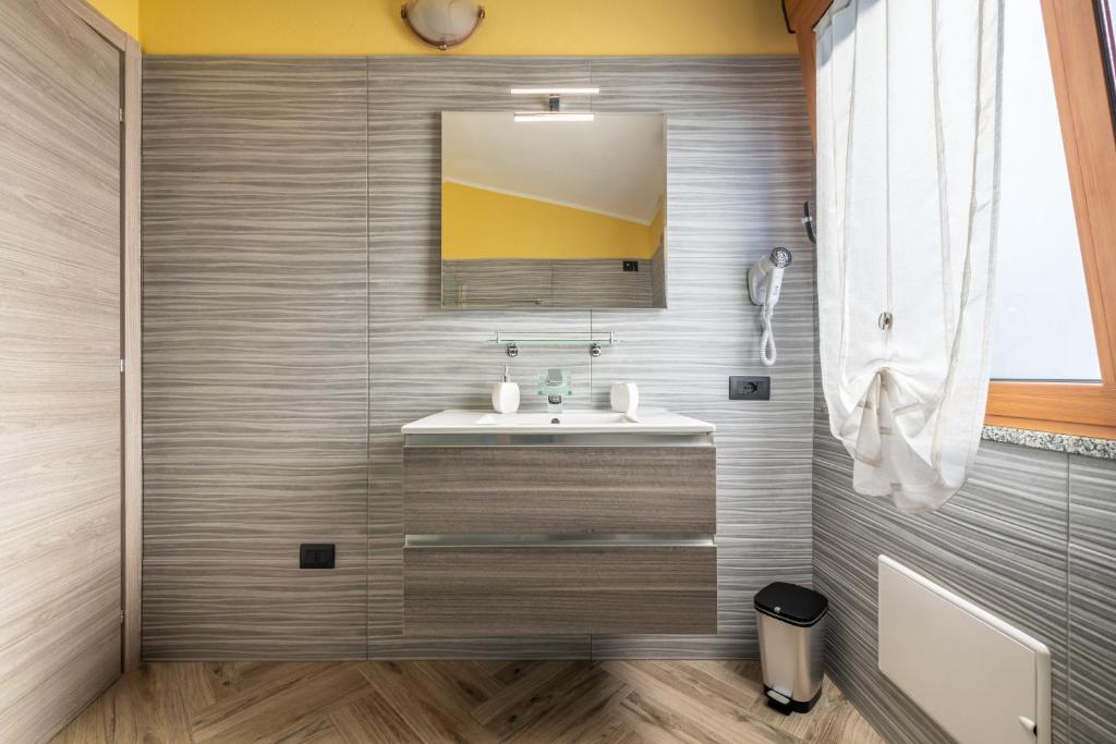 A bathroom at Paradise Home