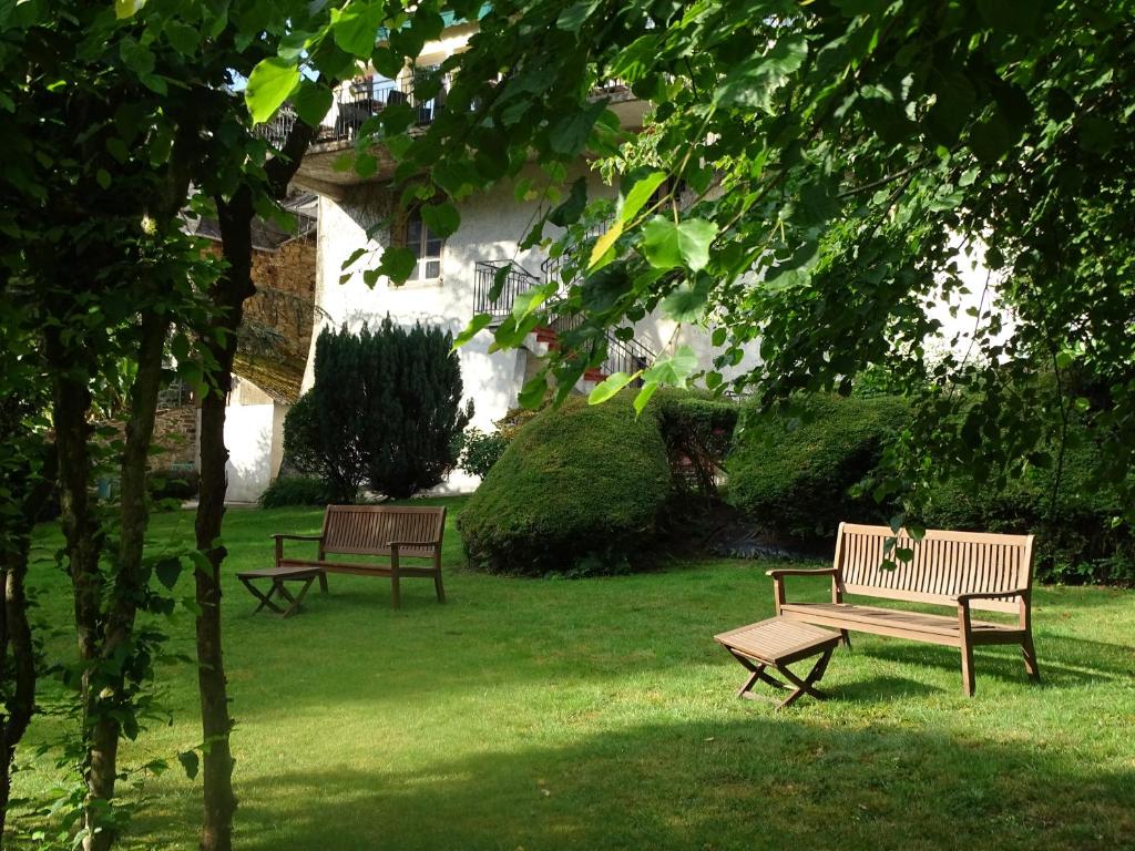 Zahrada ubytování Hôtel Ambroise