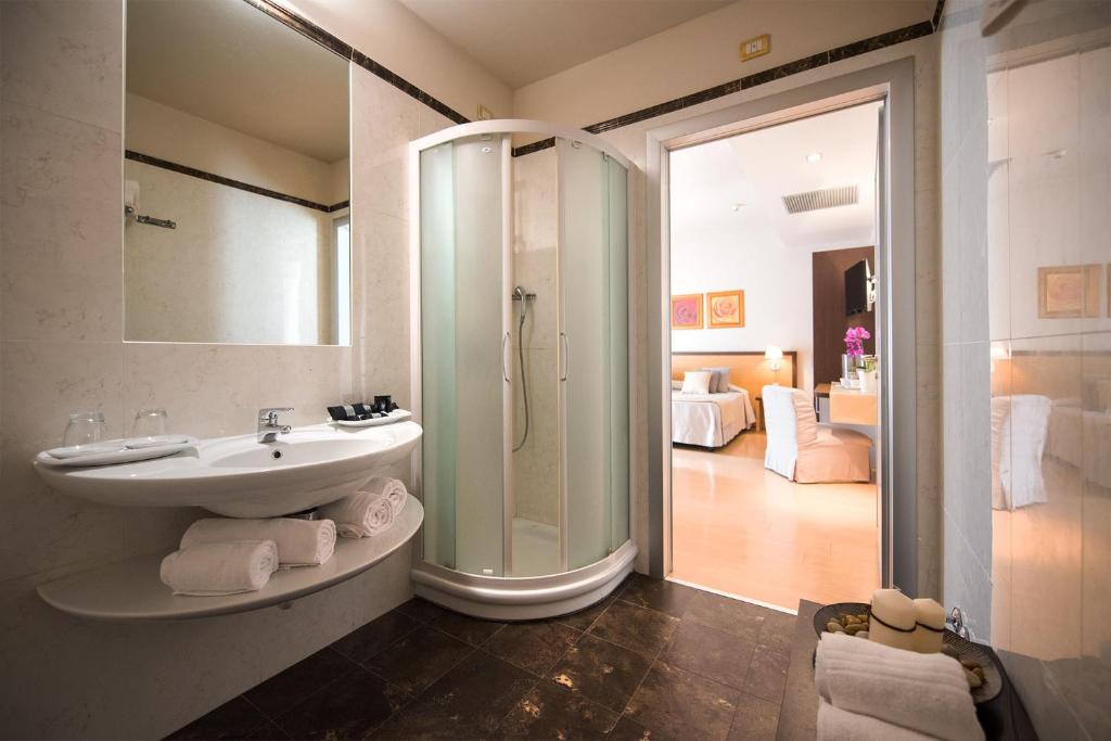 Hotel San Martino - Dos Habitaciones Dobles Comunicadas