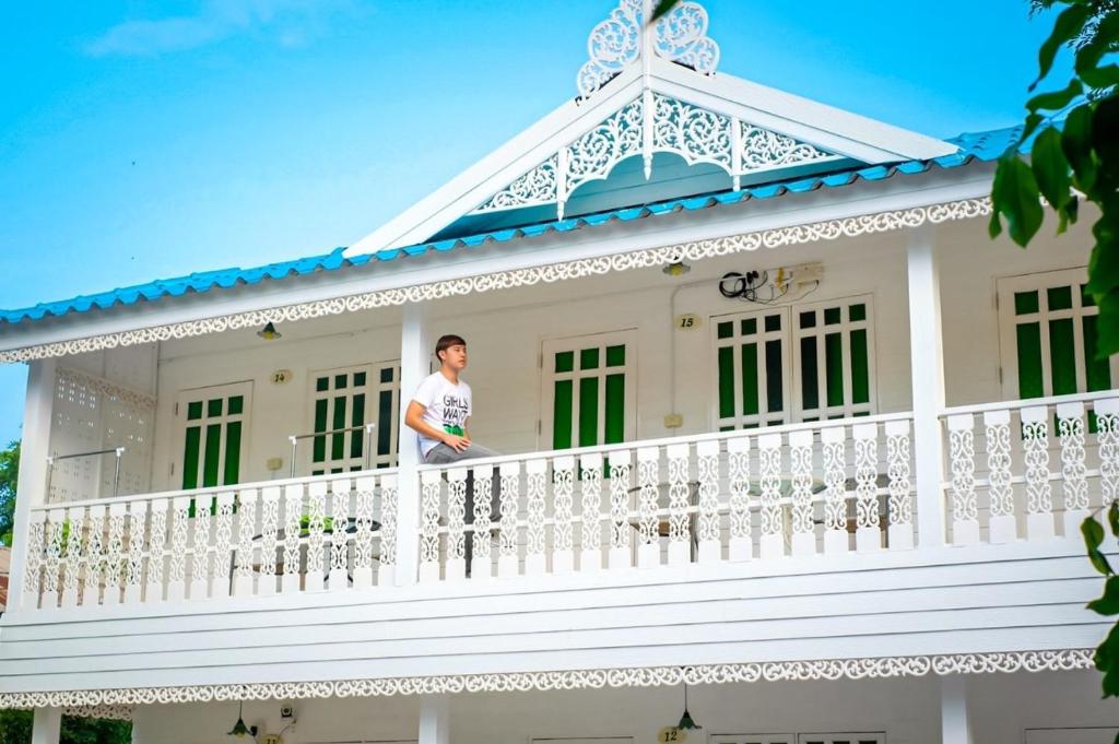 Baan Luang Harn - Chambre Reine Avec Balcon