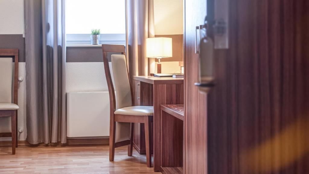Hotel Ehranger Hof - Standard Single Room