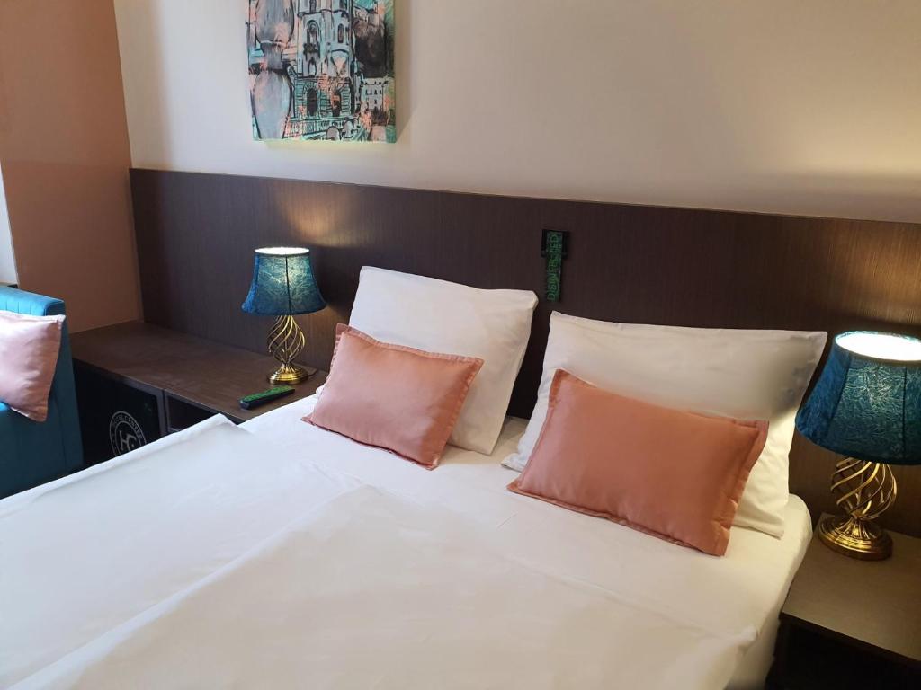 Center Ljubljana - Resim 41