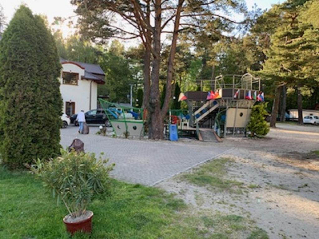 Zahrada ubytování Letnisko Dębki