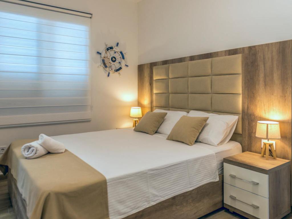 Square Point Apartments - 17