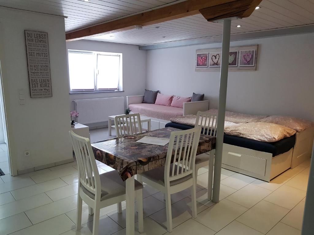 Ferienwohnung/Monteurzimmer auf dem Bauernhof - Apartamento De Estudio