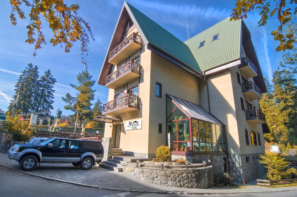 Budova, kde se hotel nachází