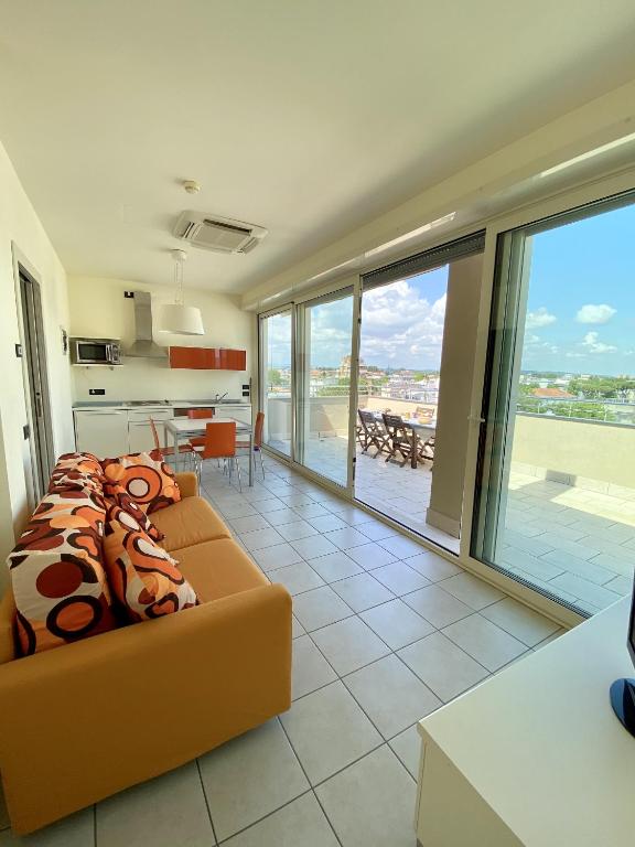 Kuchyň nebo kuchyňský kout v ubytování Hotel Avana Fronte Mare