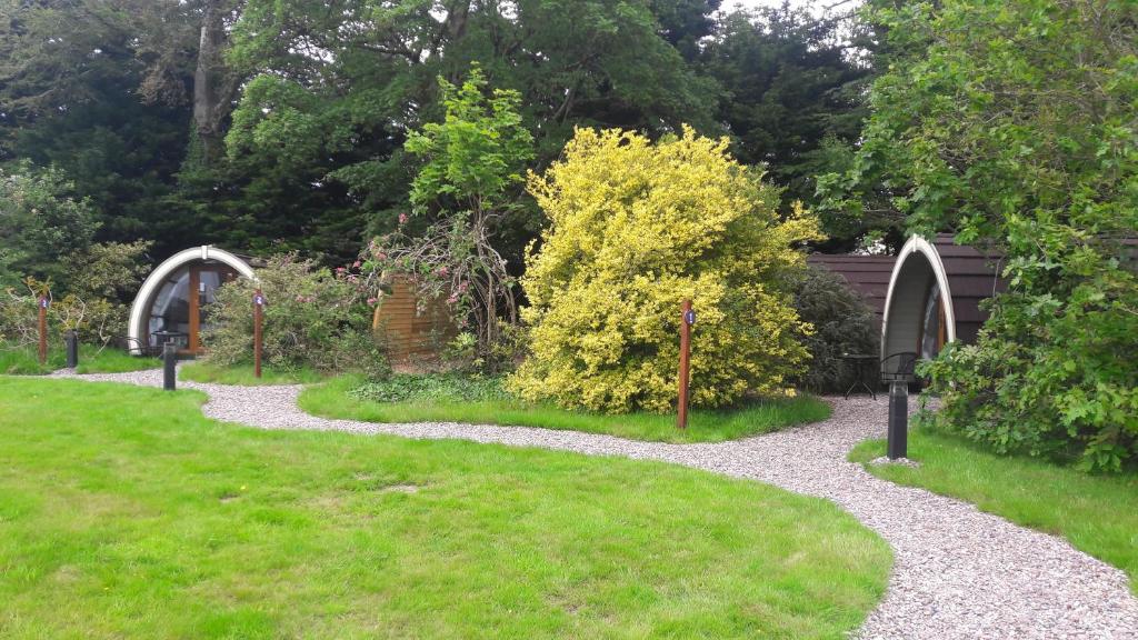 Giardino di Priory Glamping Pods and Guest accommodation