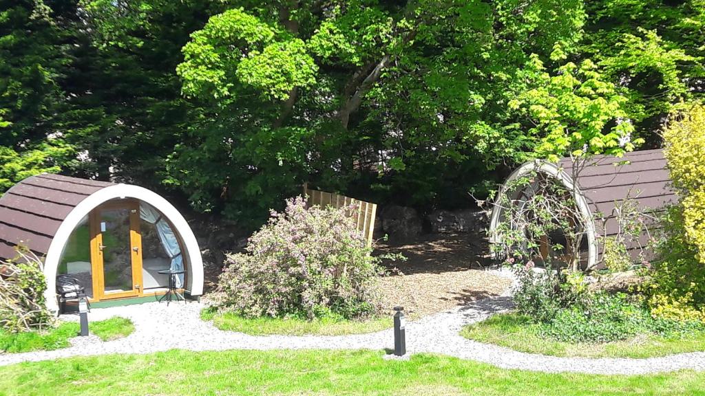 Giardino di Priory Glamping Pods and Guest accommodation