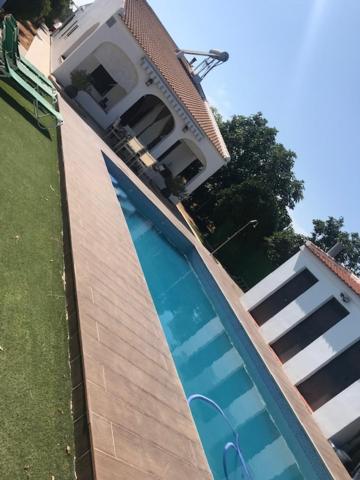 A piscina localizada em Casa Rocio ou nos arredores