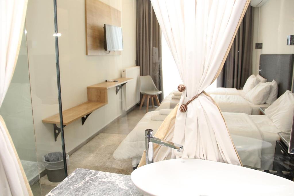 Alexiou Hotel - Resim 24