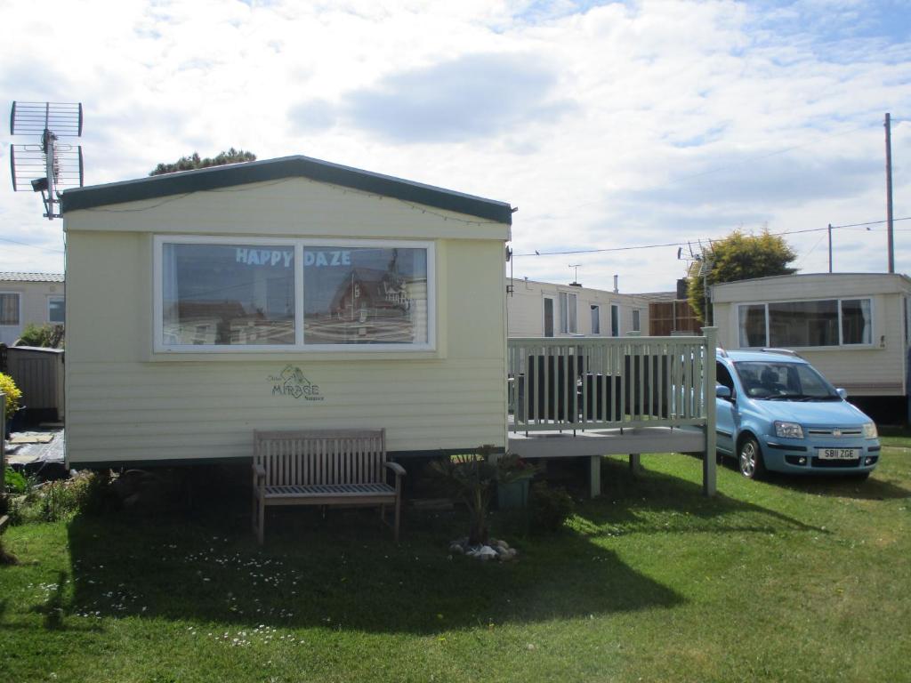 Happydaze Caravan - Caravana