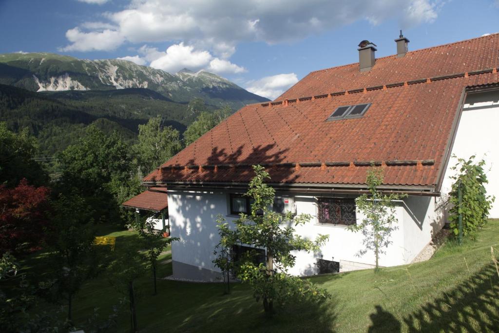 Nespecifikovaný výhled na hory nebo výhled na hory při pohledu z apartmánu