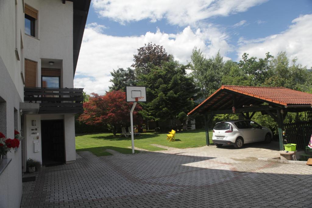 Budova, kde se apartmán nachází