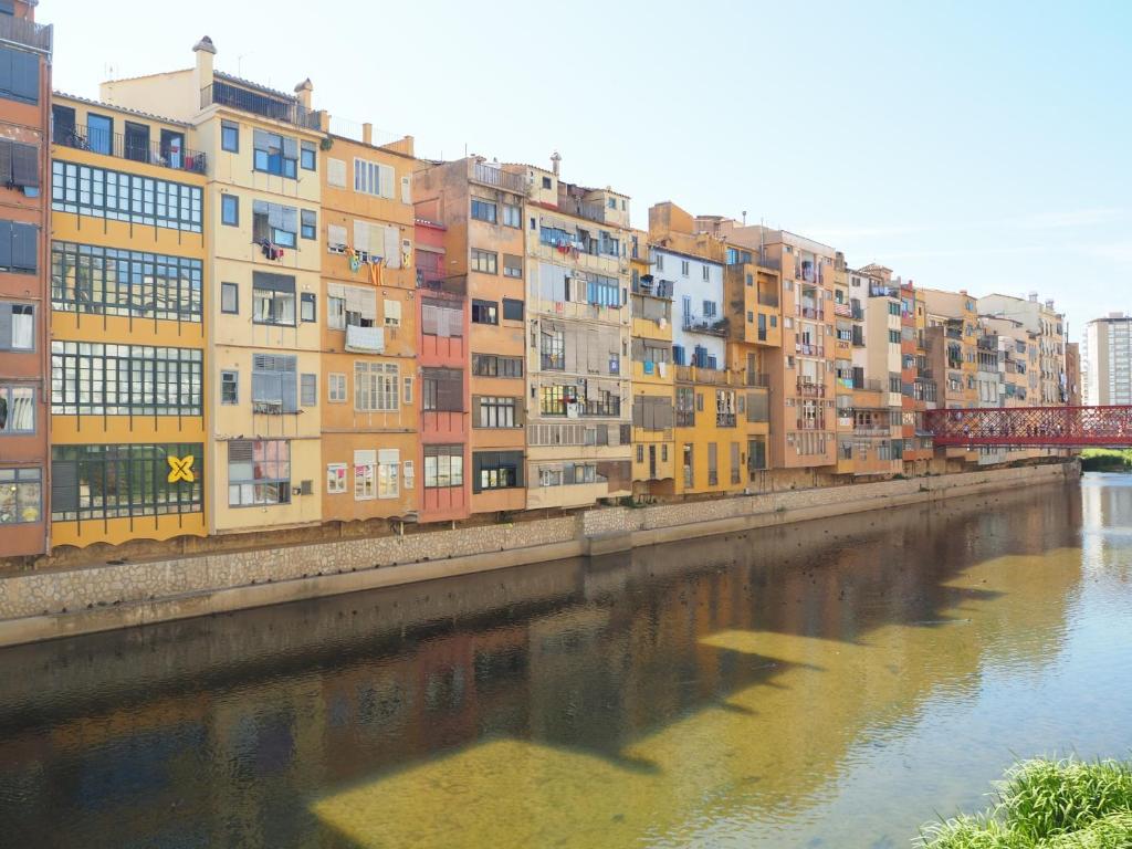 Apartment Pis Girona centre, 2Hab i WI-FI, Spain - Booking.com