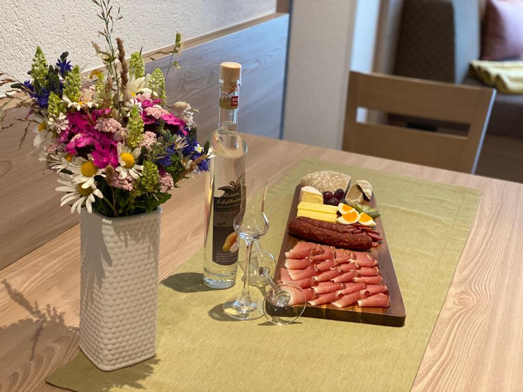Jídlo v apartmánu nebo okolí