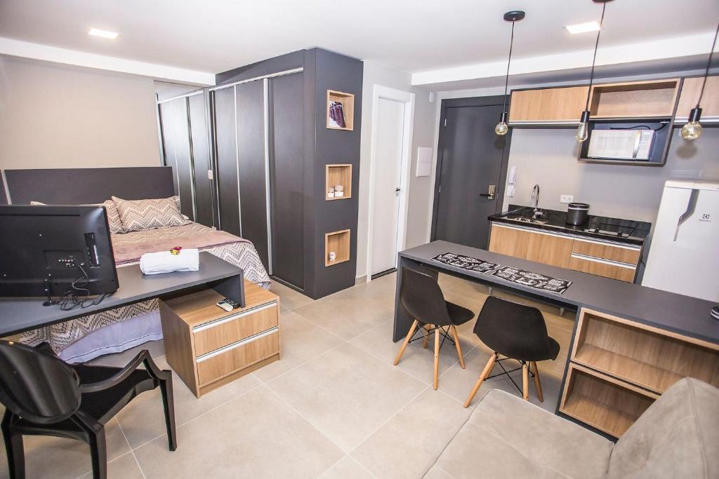  Studio Novo com Vista do Skyline de Curitiba - ALL1607