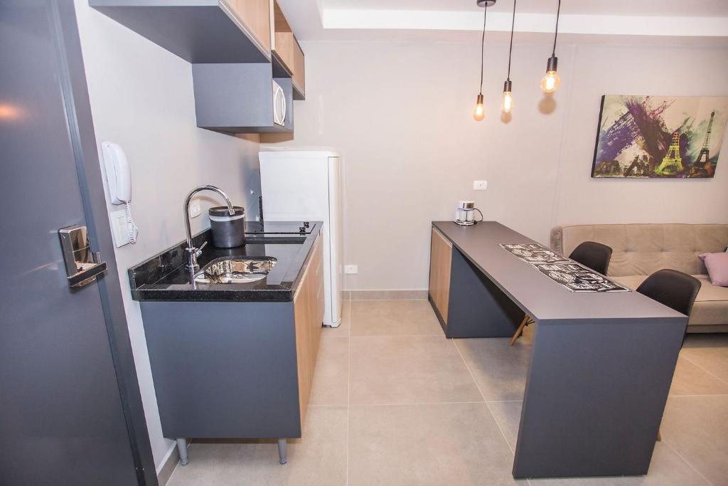  Studio Novo com Vista do Skyline de Curitiba - ALL1607