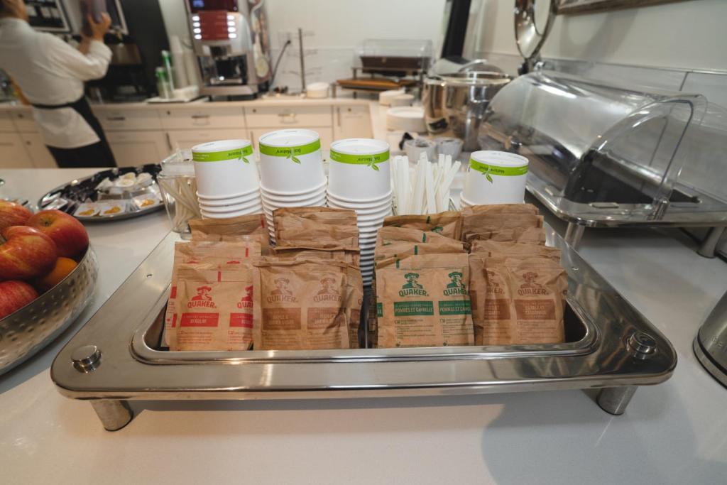 Robin Hood Inn and Suites - Resim 28