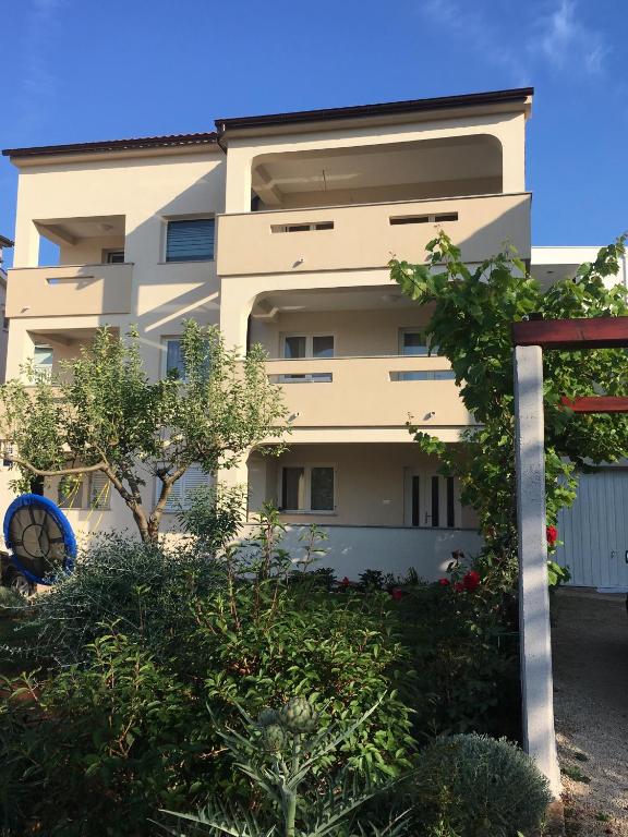 Budynek, w którym mieści się apartament