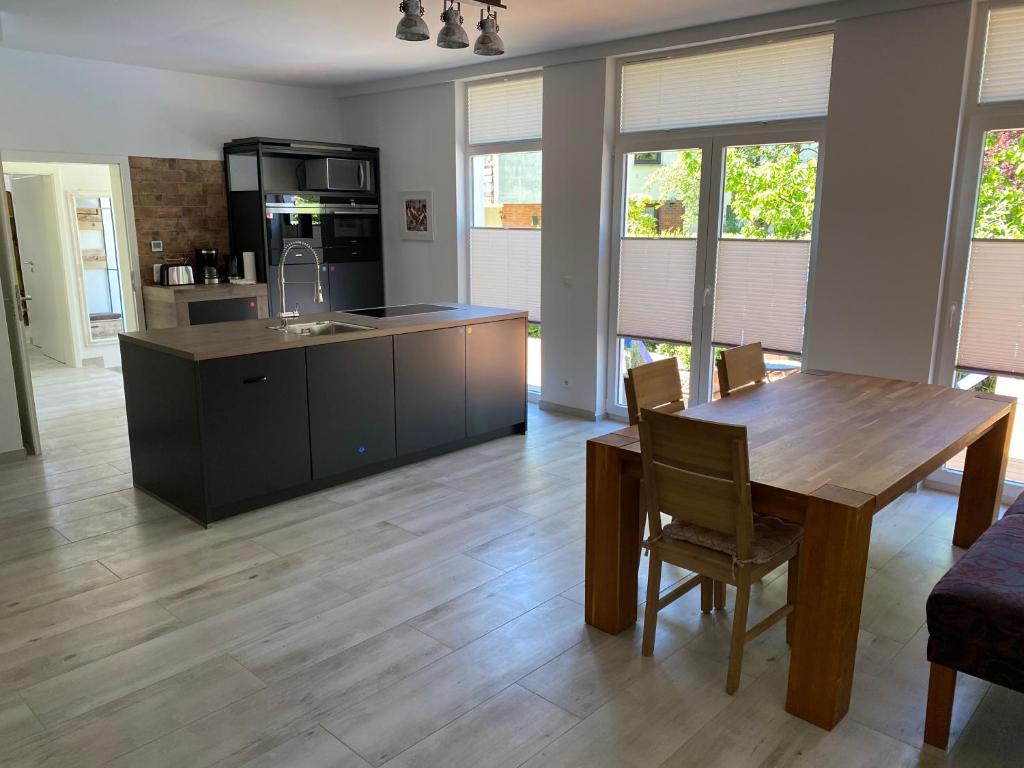 Kuchyň nebo kuchyňský kout v ubytování Gästehaus Schewe