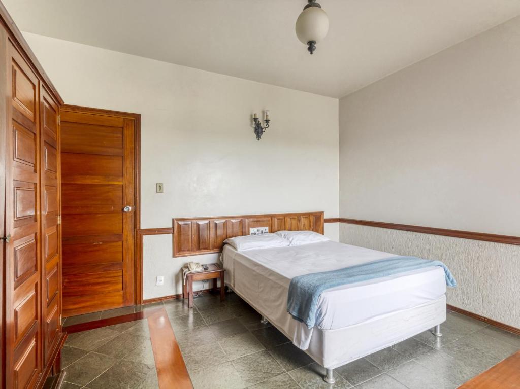  Vila Rica Hotel