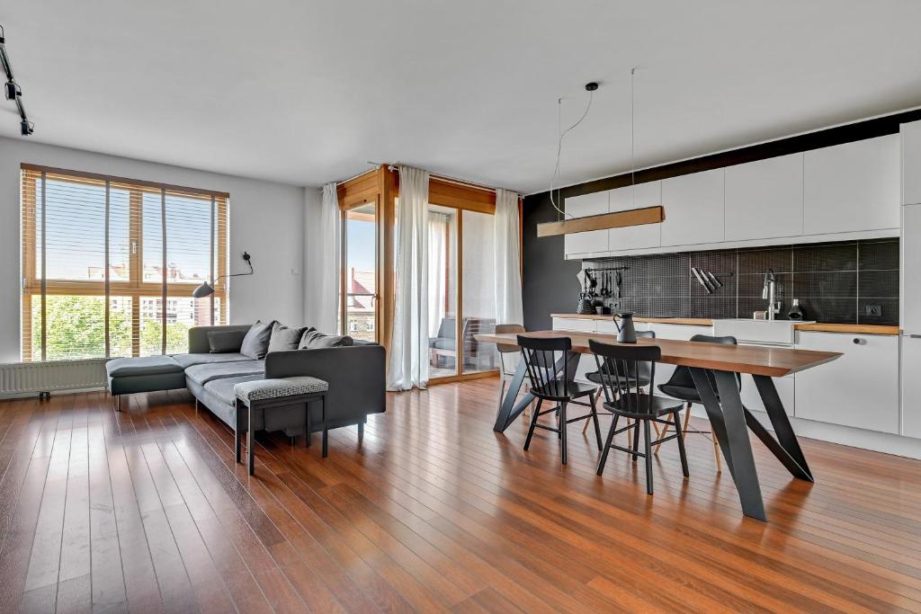 Downtown Apartments Aura - Riverside & Parking - 