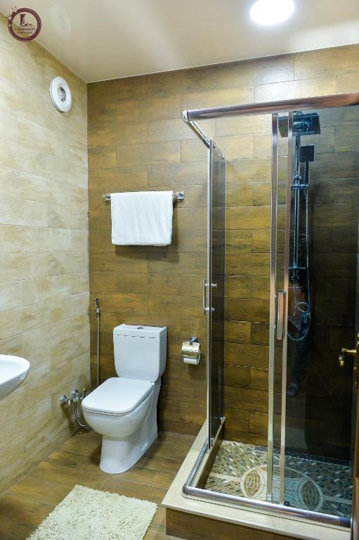 Koupelna v ubytování Tsereteli Inn