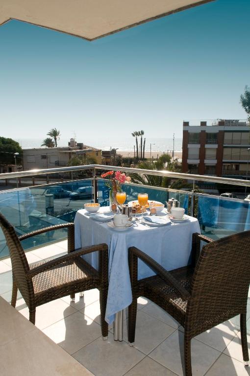 Best Western Hotel Mediterraneo, Castelldefels – Preços ...