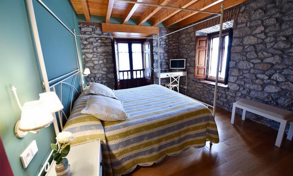 Posada Término - Double Room With Private Bathroom