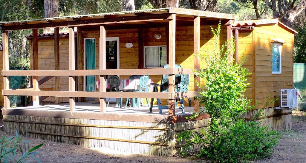 Camping Village Il Sole - Stacaravan Met 2 Slaapkamers En Terras