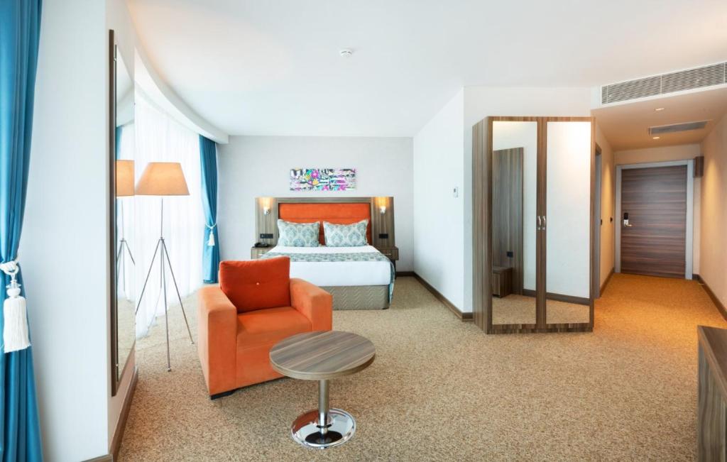 Sky Tower Hotel - Double Room With Sea View