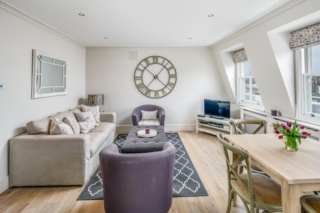 Modern 2 BR flat near Portobello Road and Notting Hill