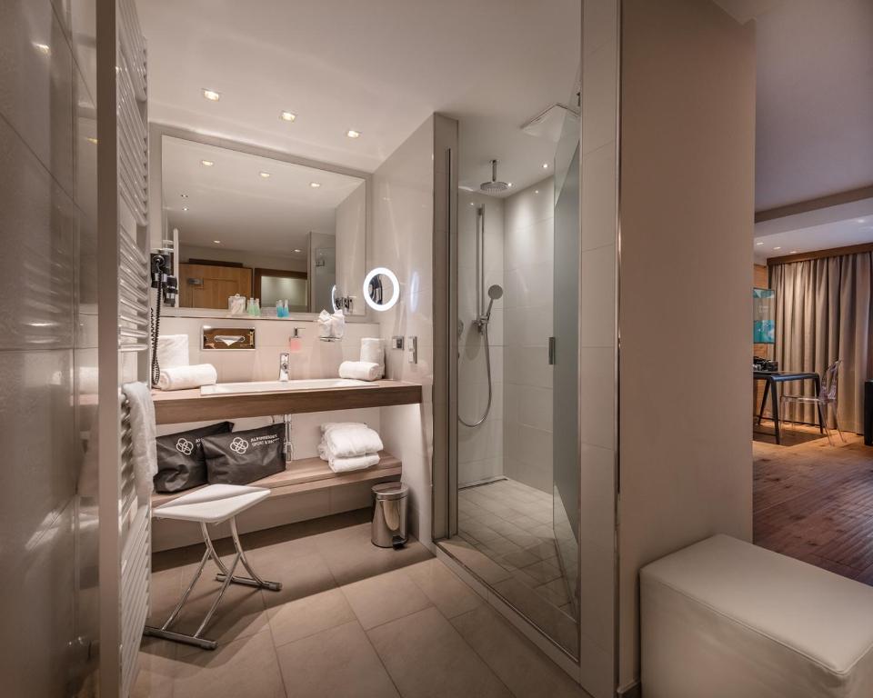Kúpeľňa v ubytovaní Alpinresort ValSaa - Sport & Spa