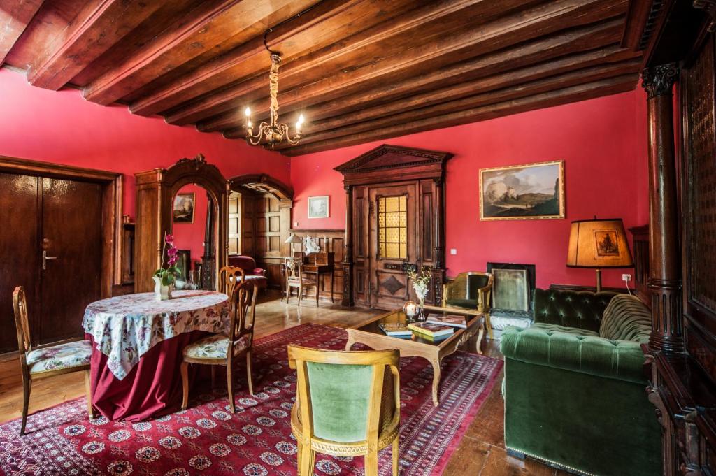 Posedenie v ubytovaní Hotel Palac Staniszow