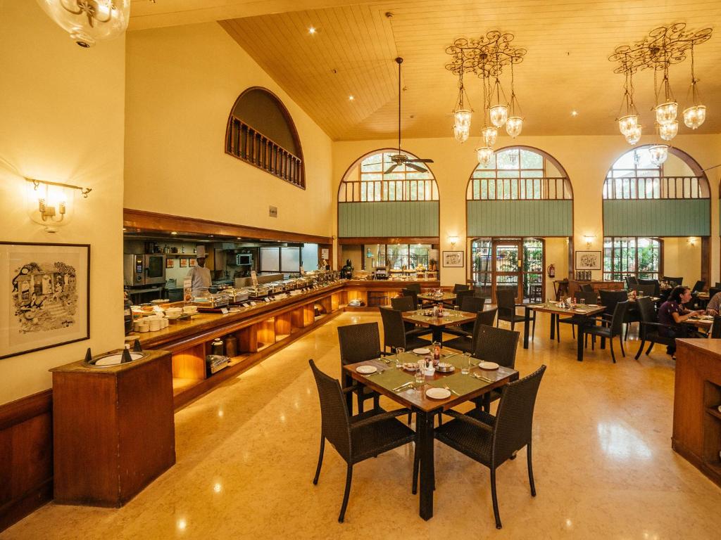 Restaurace v ubytování Acron Candolim Regina
