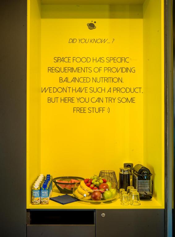 Rooftop Planet Prague Hotel - Resim 33