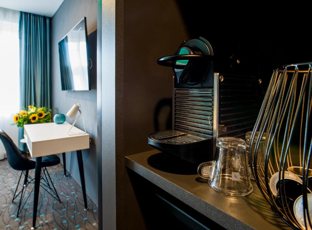 Rooftop Planet Prague Hotel - Resim 5