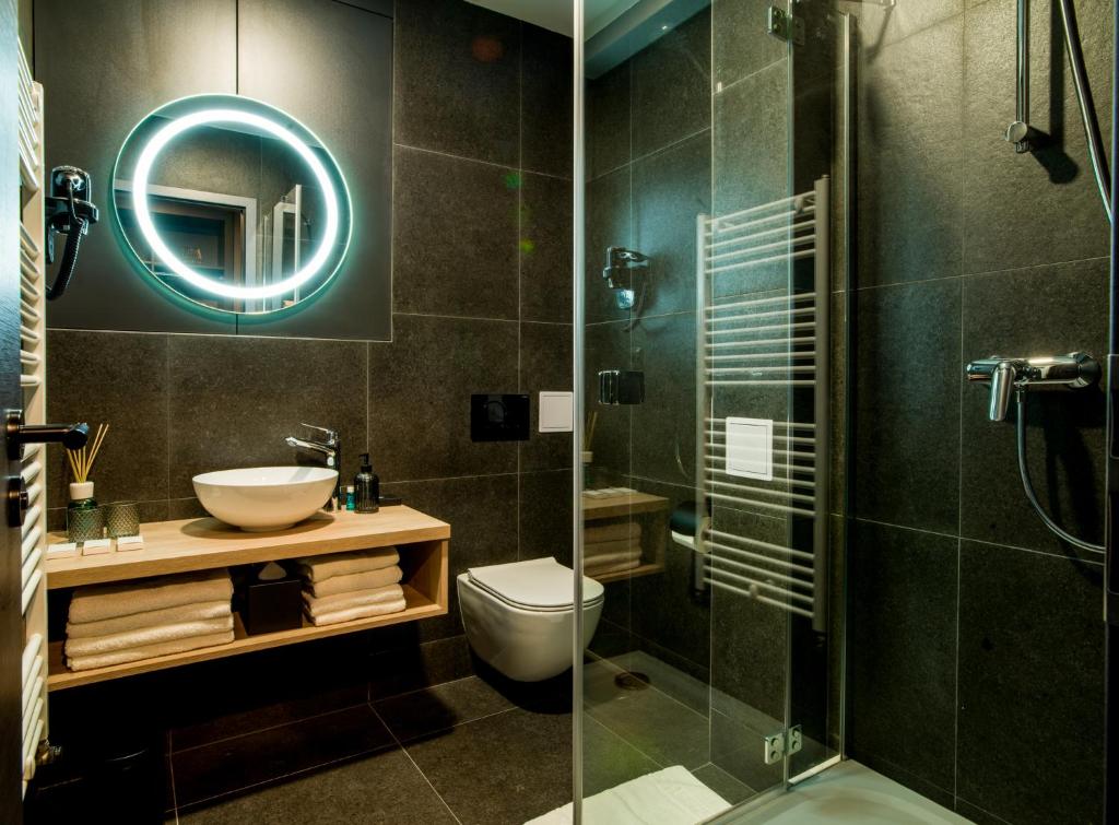 Rooftop Planet Prague Hotel - Resim 2