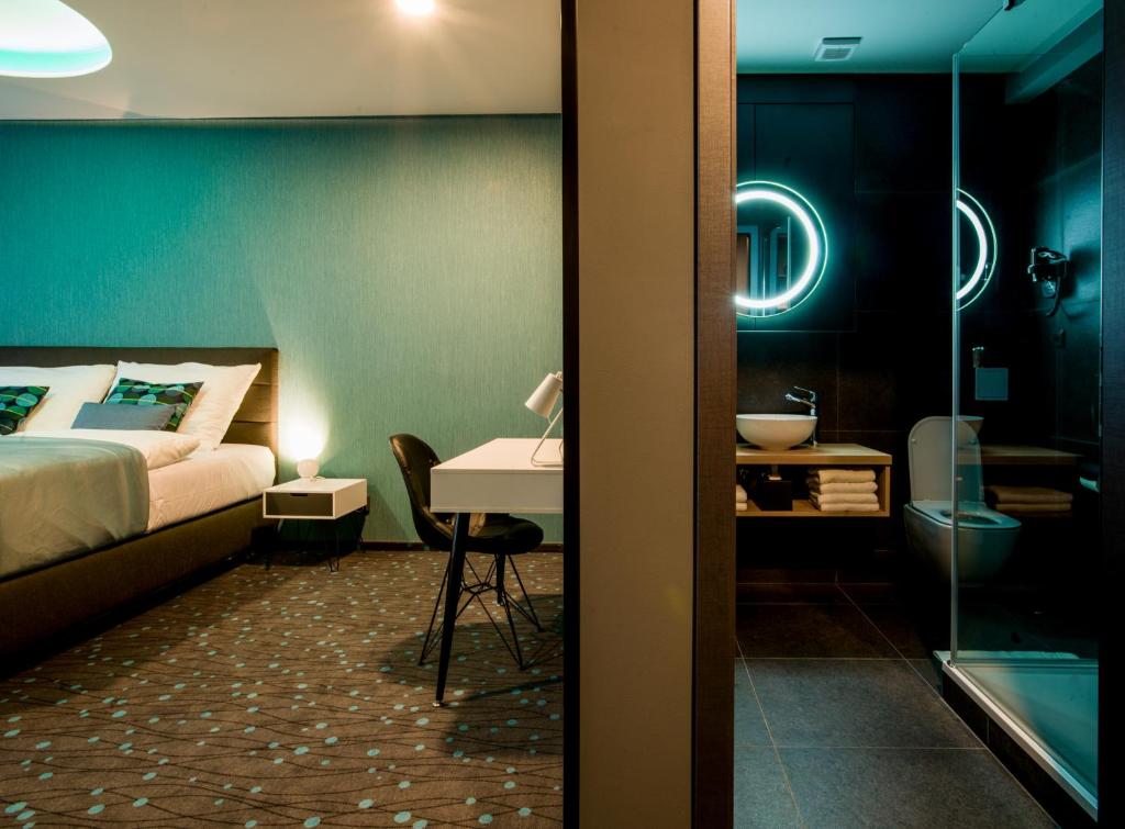 Rooftop Planet Prague Hotel - Resim 16