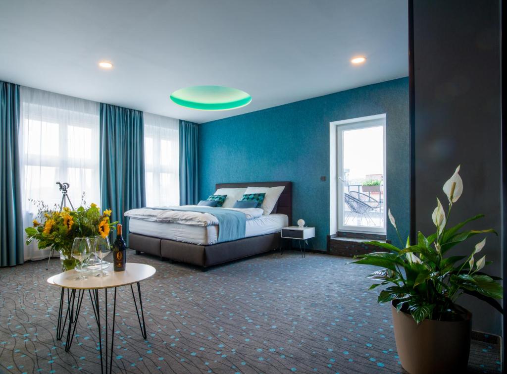 Rooftop Planet Prague Hotel - Resim 10