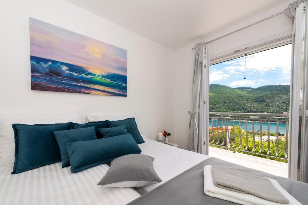 Příroda nedaleko apartmánu