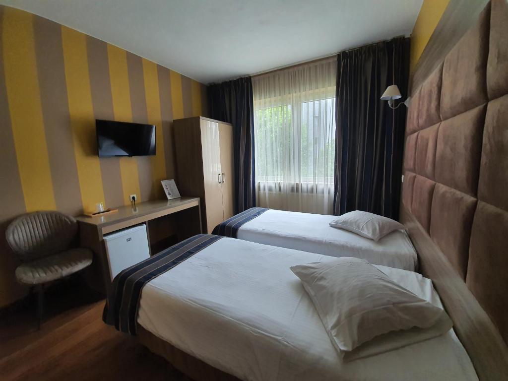Hotel Midi-Zuid - Resim 11