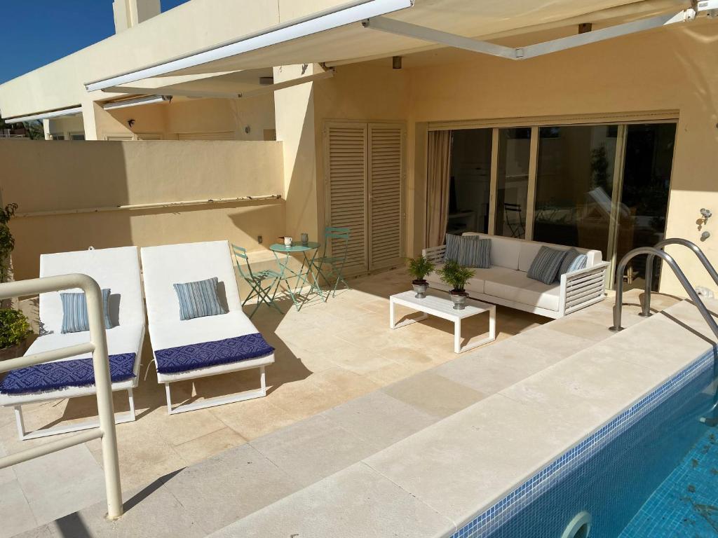 Bazén v ubytování Luxury Apartment Penthouse in Sotogrande Paseo del Mar nebo v jeho okolí