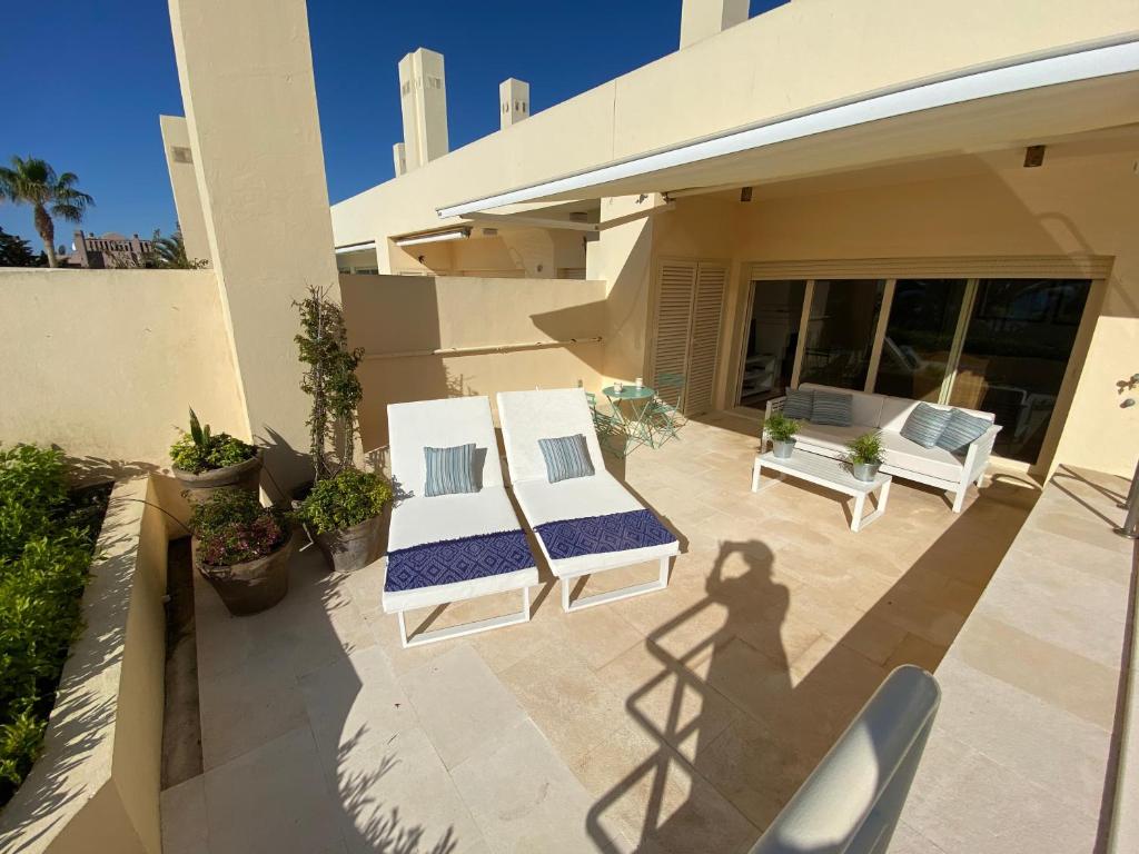 Balkón nebo terasa v ubytování Luxury Apartment Penthouse in Sotogrande Paseo del Mar