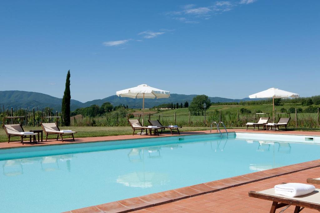 Bazén v ubytování Monsignor Della Casa Country Resort & Spa nebo v jeho okolí