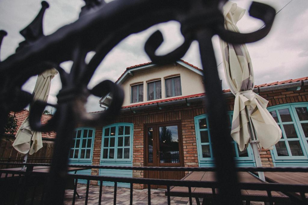 Budova, kde se bed and breakfast nachází