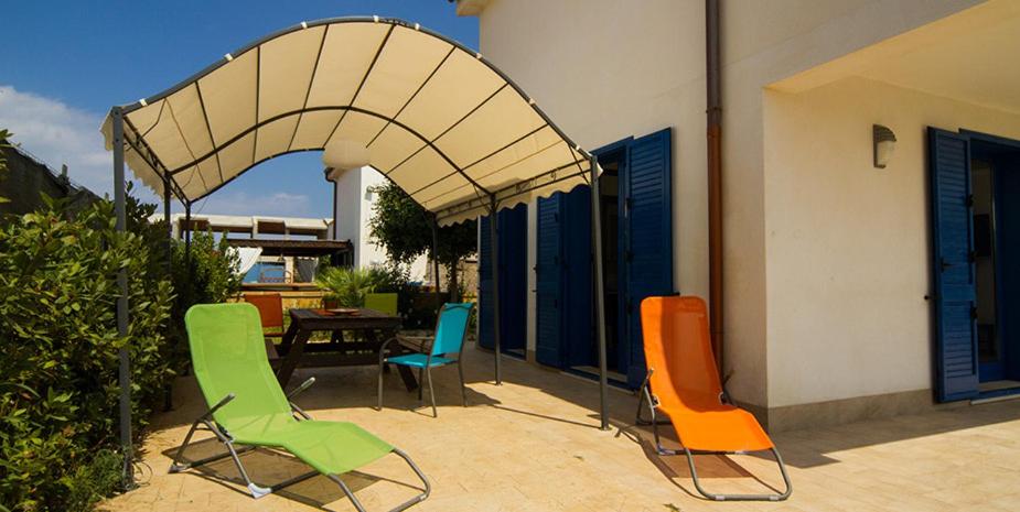 Patio alebo iná vonkajšia časť ubytovania Villa Calabernardo