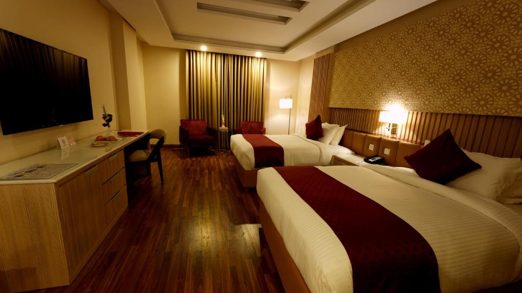 Ramada by Wyndham Lahore Gulberg II - Chambre Lits Jumeaux De Luxe - Fumeurs